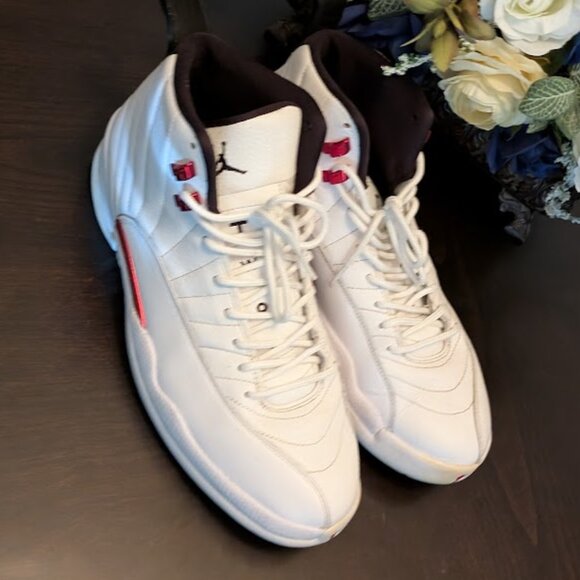 S7 2021 JORDAN 12 Retro Twist Sneakers - Picture 2 of 11